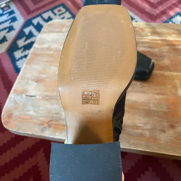 L’intervalle epinal black leather heel ankle boots women’s sz 39 / 9 -never worn - Picture 8 of 8